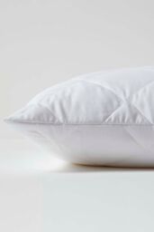 Homescapes Anti Allergy Pillow Protectors, Pack of 4 in White - thumbnail 3