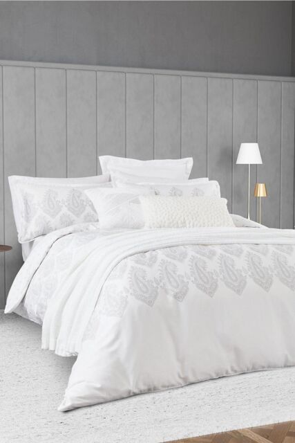 Nalu Nicole Scherzinger 'Dalisay' Cotton Sateen Duvet Set in White - Size: King - image 1