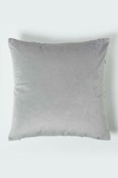Homescapes Floral Garden Green Velvet Cushion 46 x 46 cm - thumbnail 2