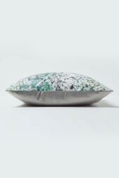 Homescapes Floral Garden Green Velvet Cushion 46 x 46 cm - thumbnail 4