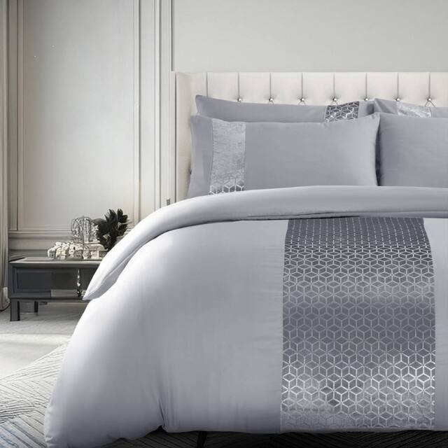 Velosso Foil Printed Luxury Bedding Set - Stylish Duvet Cover & Pillowcase Set in Silver - Size: Double - image 1