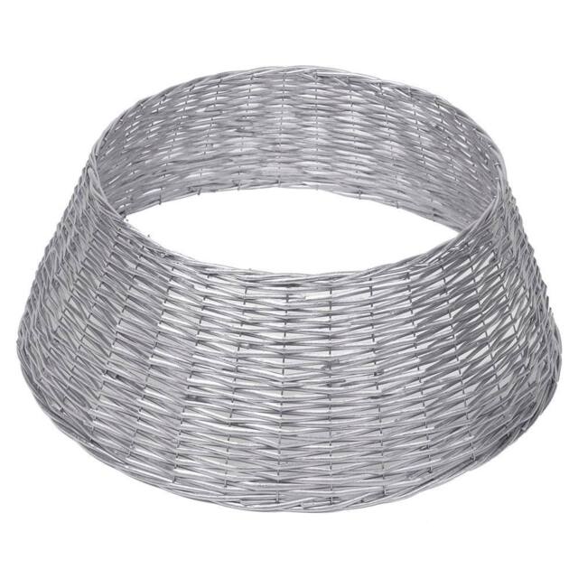 VFM e-Store Christmas Tree Skirt Decoration 70cm x 70cm Silver X 1 - Size: 70 cm x 70 cm - image 1