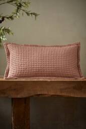 Pineapple Elephant 'Jaipur Chunky Waffle' Cotton Cushion in Pink - Size: 30 cm x 50 cm - thumbnail 1