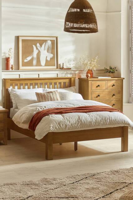 Julian Bowen Amsterdam Low Footend Solid Oak Bed in Natural - Size: King - image 1