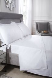 New Edge Blinds Luxor Collection 200 Thread Count Luxury Egyptian Cotton Fitted Sheet in White - Size: Super King - thumbnail 2