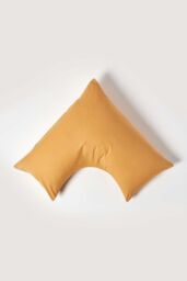 Homescapes Egyptian Cotton V Shaped Pillowcase 200 TC in Mustard - thumbnail 1