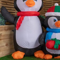 Samuel Alexander 1.5m Inflatable LED Lit Penguin Family Indoor Outdoor Christmas Decoration with 12 Warm White LEDs - thumbnail 7