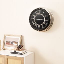 Costway 17.5 Inch Silent Wall Clock Non-Ticking Large Decorative Modern Wall Clock in Black - thumbnail 4