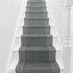 runrug Stair Runner Carpet - Soft & Comfortable, 8mm - 'Walton' in Grey - Size: 80 cm x 630 cm - thumbnail 3