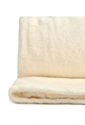 New Edge Blinds Plush Collection Flannel Fleece Super Soft Throw in Cream - Size: 127 cm x 152 cm - thumbnail 4