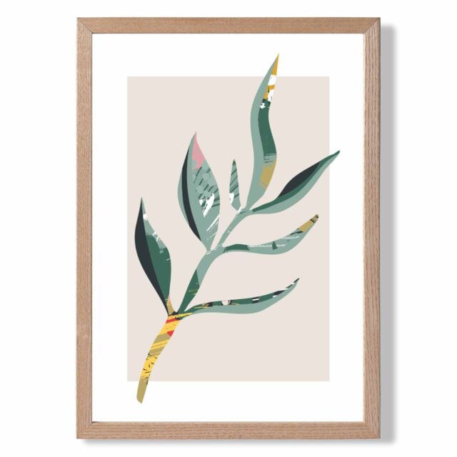 ARTZE Papyrus Leaf Green & Red Minamilist Framed Print SIZE: A2 with Oak Frame - Size: A4 - image 1