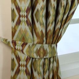 Homescapes Jacquard Geometric Curtain Tie Back Pair in Green - thumbnail 2
