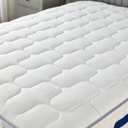 Somnior Medium Firm Hybrid Mattress 29CM - Cooling Wool & Memory Foam in White - Size: Small Double - thumbnail 5