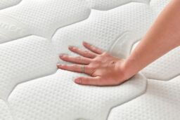 Somnior Medium Firm Hybrid Mattress 29CM - Cooling Wool & Memory Foam in White - Size: Small Double - thumbnail 6