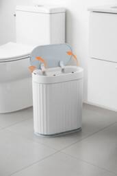 Living and Home 9L/7L Smart Sensor Rubbish Bin in Cool White - Size: Medium - thumbnail 3