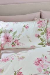 Catherine Lansfield 'Avebury Floral' Reversible Duvet Cover Set in Cream - Size: Super King - thumbnail 3
