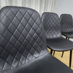 KOSY KOALA Round Clear Glass Dining Table Set with 4 Black Faux Leather Chairs - thumbnail 5