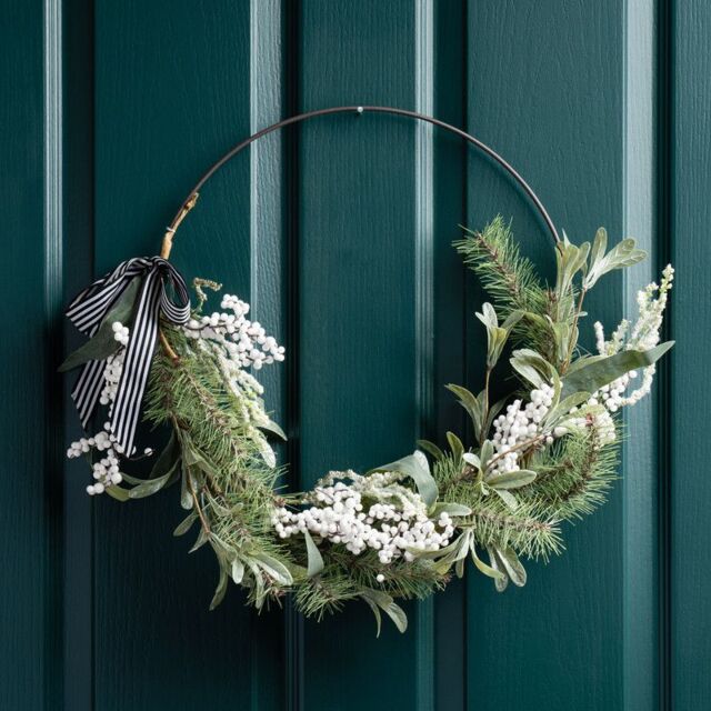 Scottish Everlastings Ltd 55cm Ring Wreath with Stripey Bow in Green - image 1