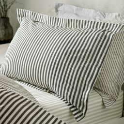 Yard Hebden Striped 100% Cotton Duvet Cover Set in Black - Size: King - thumbnail 4