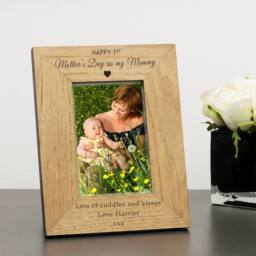 Uniqueful Women's Personalised 1st Mothers Day Wood Picture Frame 6x4 for Mum in Brown - thumbnail 3