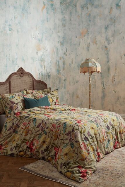 Edinburgh Weavers Morton 200 Thread Count Floral Premium Cotton Sateen Piped Duvet Cover Set in Cream - Size: Double - image 1