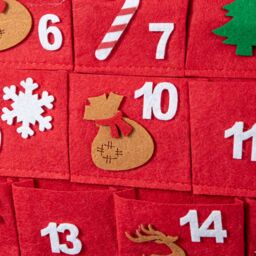Samuel Alexander 90cm Fabric Christmas Tree Shaped Hanging Advent Calendar Decoration in Red - thumbnail 7