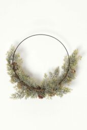 Homescapes Pinecone & Green Fir Wire Christmas Wreath - thumbnail 4