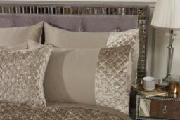 New Edge Blinds Elysium Duvet Set in Brown - Size: Super King - thumbnail 3