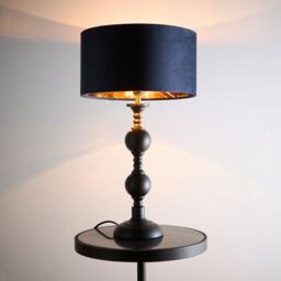 K LIVING Churchgate Black Metal Base Table Lamp with Velvet Shade in Navy - thumbnail 2