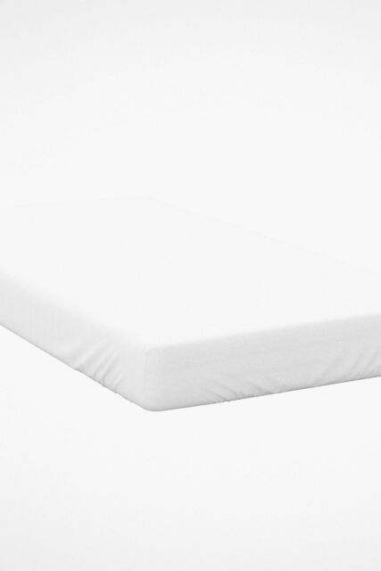 Belledorm Egyptian Cotton 200 Thread Count 30cm Fitted Sheet in White - Size: King - image 1
