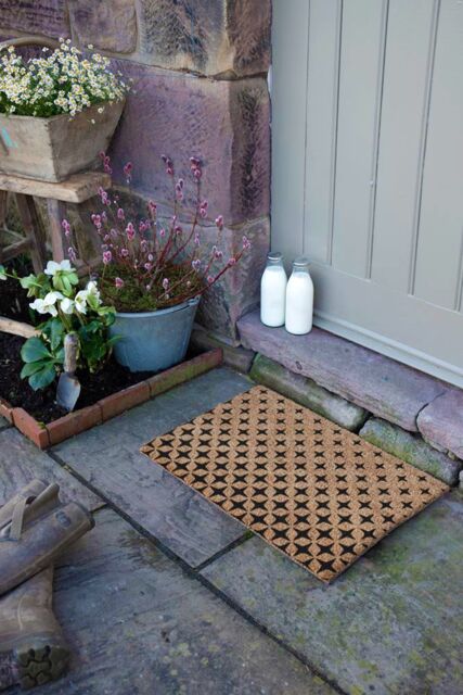 Artsy Mats Repeat Fading Stars Pattern Doormat in Black - Size: 40 cm x 60 cm - image 1