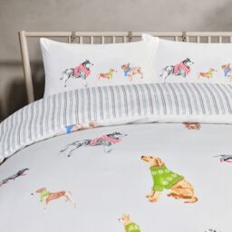 Smart Living Luxury Soft Reversible Pooches in Jumpers Duvet Cover & Pillowcases in Natural - Size: Single - thumbnail 5