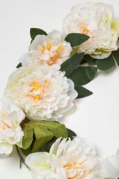 Homescapes Artificial Peony Flower Garland, 180 cm in Natural - thumbnail 2