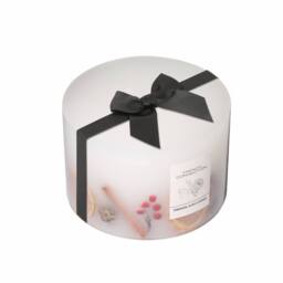 French Connection Festive Botanical Candle Cinnamon Clove & Orange 1.5kg Three Wick in Off-White - thumbnail 3