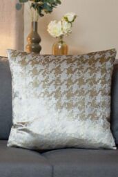 Ashley Wilde Nevado Velvet Houndstooth Cushion in Light Sand - thumbnail 4