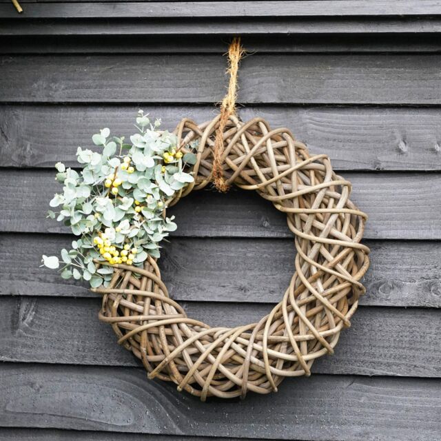 Ivyline Rattan Wreath Diamiter 40Cm - Made of Kubu Rattan - Very Strong in Natural - image 1