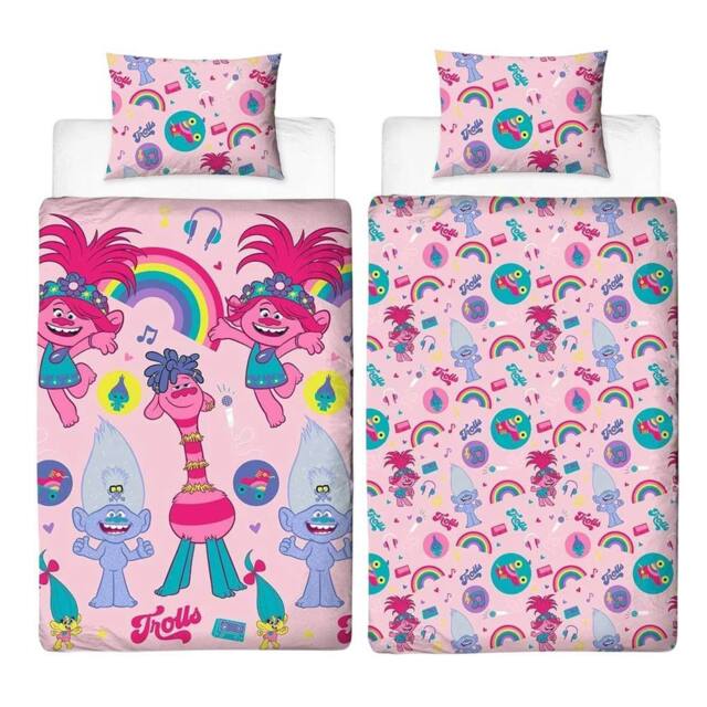 DreamWorks World Tour Reversible Duvet Set in Pale Pink - Size: Single - image 1