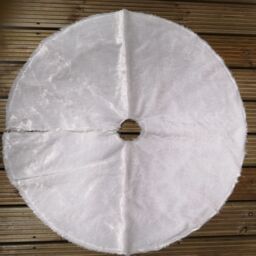 Samuel Alexander 90cm USB Powered Light up White Fur Fabric Christmas Tree Skirt with LEDs - thumbnail 6