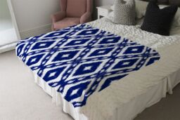 Benjamin Tate Design Tribal Art Ikat Ogee In Traditional Classic Blue Blanket in Natural - Size: 120 cm x 150 cm - thumbnail 3
