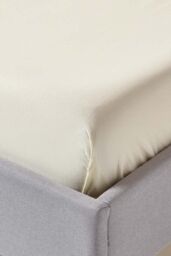 Homescapes Egyptian Cotton Flat Sheet 200 Thread Count in Cream - Size: King Flat - thumbnail 3