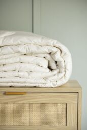 Soak&Sleep High Summer Warmth New Zealand Wool Duvet in Off-White - Size: King - thumbnail 3