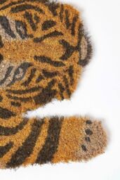 Homescapes Tiger Shaped Coir Animal Print Non-Slip Doormat in Orange - Size: 37 cm x 74 cm - thumbnail 2