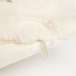 OHS 2 x Faux Fur Thick Rib Filled Cushion Covers in Natural - Size: 45 cm x 45 cm - thumbnail 6