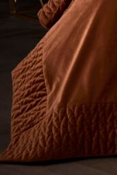 Laurence Llewelyn-Bowen 'Siena' Quilted Velvet Bedspread in Red - thumbnail 2