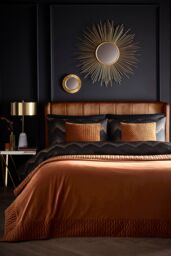 Laurence Llewelyn-Bowen 'Siena' Quilted Velvet Bedspread in Red - thumbnail 3