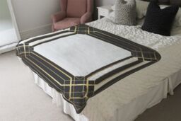 Benjamin Tate Design Art Deco Black Frame Blanket in Natural - Size: 120 cm x 150 cm - thumbnail 3