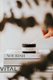 Imvelo Candle Co Travel Tin - Sandalwood + Black Pepper - thumbnail 2