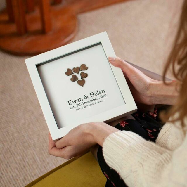Afewhometruths Timeless Love Personalised 5th Anniversary Wooden Heart in Brown - image 1