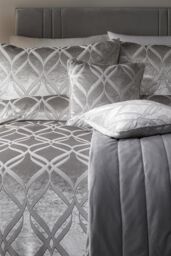 Soiree 'Belfort' Geo Ogee Woven Soft Velvet Filled Cushion in Silver - Size: 43 cm x 43 cm