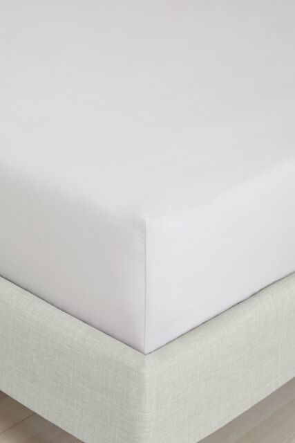 Bianca 200 Thread Count Cotton Percale 32cm Depth Sheet in Grey - Size: King Fitted - image 1